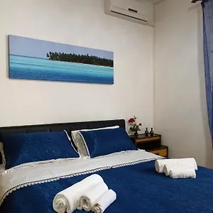 Laura Apartment