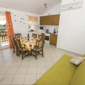 Ana Apartment