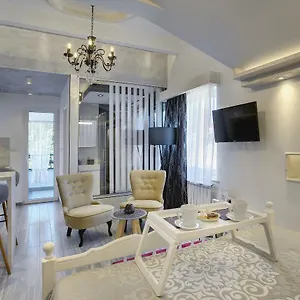 Zanetti 2 Apartment